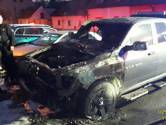 V Nýřanech, na sídlišti Střed, došlo k požáru zaparkovaného vozidla. Šířil se z motorového prostoru…