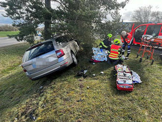 Dopravní nehodu řeší hasiči na Praze-východ, kde se střetly dva osobní automobily. Na místě…