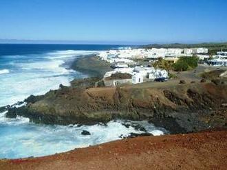 Lanzarote - ostrov večnej jari, nevšednej prírody a jedinečnej architektúry