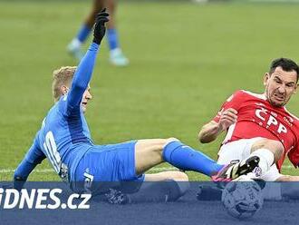 Pardubice - Ostrava 1:1, nůžky matadora Černého nestačily, srovnal Cadu