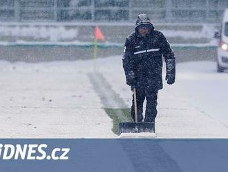 Sníh, špatný terén, odklad. Jablonec a Slovácko v neděli hrát nebudou