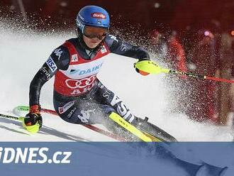 Shiffrinová v Aare vede slalom a má blízko k překonání Stenmarkova rekordu