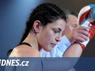 Boxerka Sedláčková zrušila titulový zápas o pás WBC, trápí ji zdraví