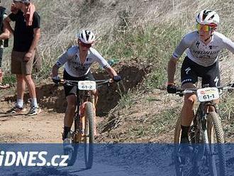 Nash s Gómezovou ztratily na Cape Epic po časovce další dvě minuty