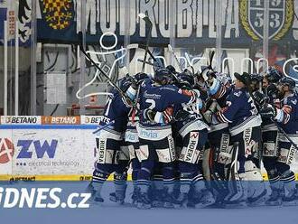 Kometa - Vítkovice 3:4P. Hosté třetím semifinalistou, Brno sestřelil Mueller