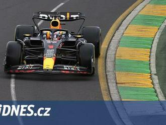 Tréninky na Velkou cenu Austrálie vyhráli Verstappen a Alonso