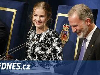 Ze španělské princezny Leonor bude vojačka. Jde ve stopách svého otce