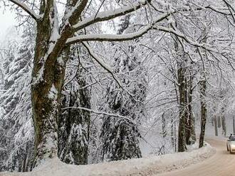 Víkend přinese do Česka ochlazení. Meteorologové očekávají sněhové přeháňky