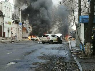 V Mariupoli vyletelo do vzduchu auto ruského vojenského veliteľa  