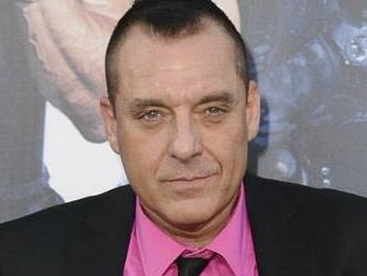 Vo veku 61 rokov zomrel herec Tom Sizemore z filmu Zachráňte vojaka Ryana