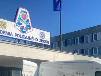 POSTRELENÁ študentka z policajnej akadémie je pod dohľadom lekárov: Jej stav sa ZLEPŠIL