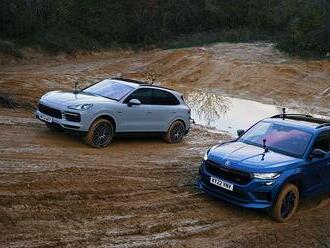 Škoda Kodiaq RS vs. Porsche Cayenne. České SUV si v off-roadovom teste hanbu určite neurobilo