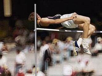 Jeho flop změnil skok do výšky. Zemřel legendární americký atlet Fosbury