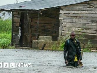 Cyclone Freddy: Winds and rain lash Mozambique as storm nears