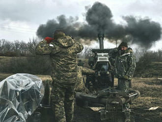 ONLINE: Rusi opäť mohutne útočili raketami. Poľsko je ochotné dať Kyjevu migy