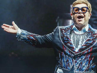 Elton John otevřel síť pop-up shopů s brýlemi. Část výdělku půjde na pomoc lidem žijícím s HIV