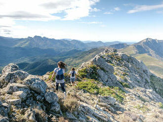 Fast hiking:⁠ rychleji, dál a nalehko