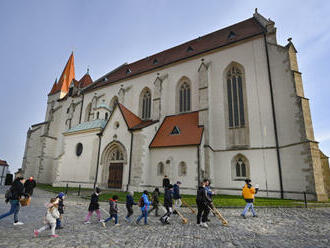 Do historického centra Znojma se letos vrátili hrkači