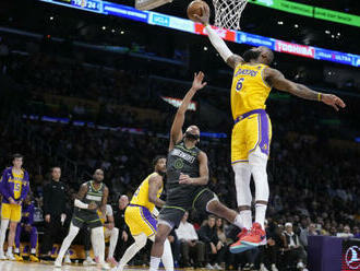 Atlanta bez Krejčího uspěla v předkole play off NBA, Lakers vyhráli prodloužení