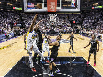 Obhájci titulu v NBA Golden State prohráli na úvod play off v Sacramentu