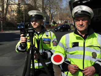 V pátek budou policisté měřit rychlost po celé ČR