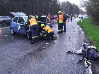 Hasiči zasahovali u nehody na silnici Valy–Pardubice, u Opočínku, kde došlo ke střetu dvou vozů. Po…