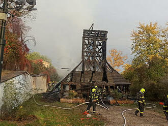 Lidé na obnovu vyhořelého chrámu sv. archanděla Michaela v Praze darovali téměř dva miliony korun