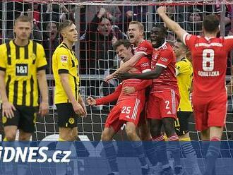 Bayern ve šlágru zdolal Dortmund a jde před něj do čela, Schalke prohrálo