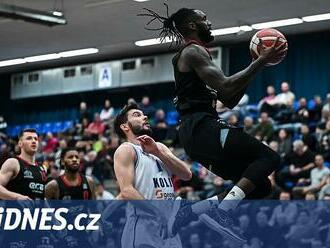 Nymburští basketbalisté poprvé zdolali Kolín a v play off budou nejvýše nasazení