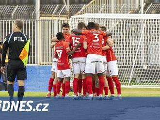 Brno  - Pardubice 2:1, vítěznou premiéru novému kouči zajistil Řezníček