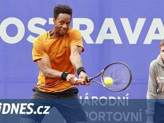 Monfils se snaží vrátit nahoru i v Ostravě. Zastavil sérii porážek