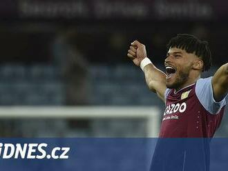 Aston Villa porazila Fulham a posunula se před Tottenham na pohárové příčky