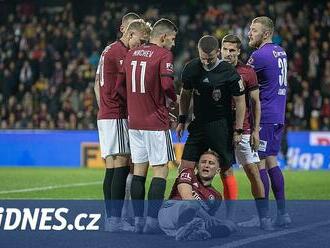 Sporné momenty na Spartě. Pohyb proti míči, střela na bránu, tvrdil sudí Orel