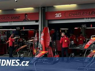 PITWALK S KAROLINOU: Jak jsme odjely do Baku a zamával nám Pierre Gasly