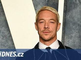 Orální sex od muže ze mě ještě gaye nedělá, tvrdí DJ a producent Diplo