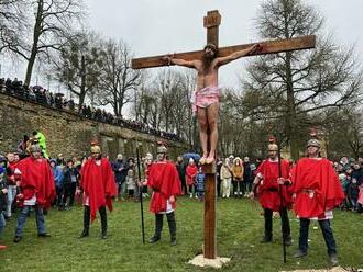 Veľký piatok v Prešove: V uliciach sme si pripomenuli Kristovo utrpenie, FOTO+VIDEO