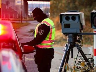 Polícia chystá PASCU na vodičov! Na cestách nainštaluje takmer 300 radarov + MAPA