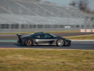 Mercedes-AMG One pokořil další rekord. Na italské Monze vypráskal konkurenční Porsche o neuvěřitelných 12 sekund