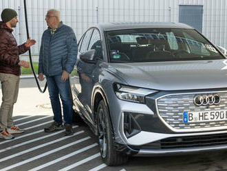 Místo nudy při nabíjení „elektrizující“ zážitky: Nové nabíjecí centrum Audi charging hub uprostřed Berlína