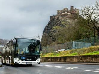 Elektrobus Scania v Ústí nad Labem ušetřil 2,7 tuny CO2. Test bude pokračovat v dalších městech