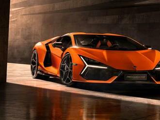 Nástupca Aventadoru je tu! Čo všetko vieme o modeli Lamborghini Revuelto?