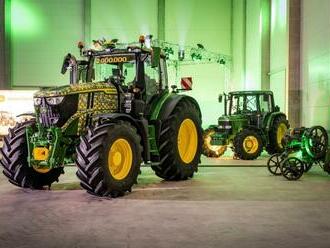 Výroba traktora im dnes trvá len 4,2 min. Nemecký závod John Deere má dôvod na oslavu