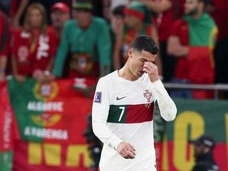 Nechceš hrát, co? Ronaldo neunesl provokace protihráčů, zuřil ještě před šatnami