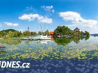 Na kole podél nádherných rakouských jezer. Projeďte si Salzburger Seenland