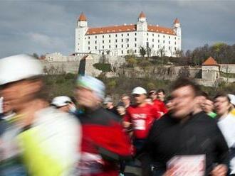 Nedeľná Bratislava patrí maratónu, obmedzí to niektoré linky MHD