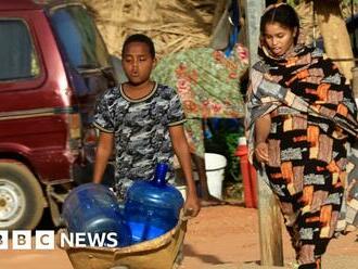 Sudan fighting: The unsung heroes keeping Khartoum residents alive