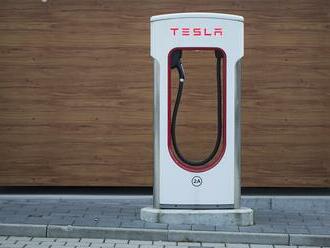 Automobilka Tesla postaví v Šanghaji novú továreň na batérie