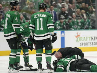 Fanúšikov v Dallase zamrazilo, Čech ťažko vstával z ľadu. Islanders odmietli koniec sezóny v NHL