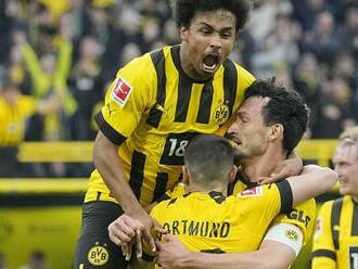 Zmena na čele Bundesligy. Zakopnutie Bayernu dokonale využil Dortmund