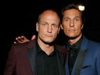 Herci Matthew McConaughey a Woody Harrelson sú možno bratia